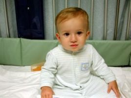 Tusea copilului mic, cauze posibile