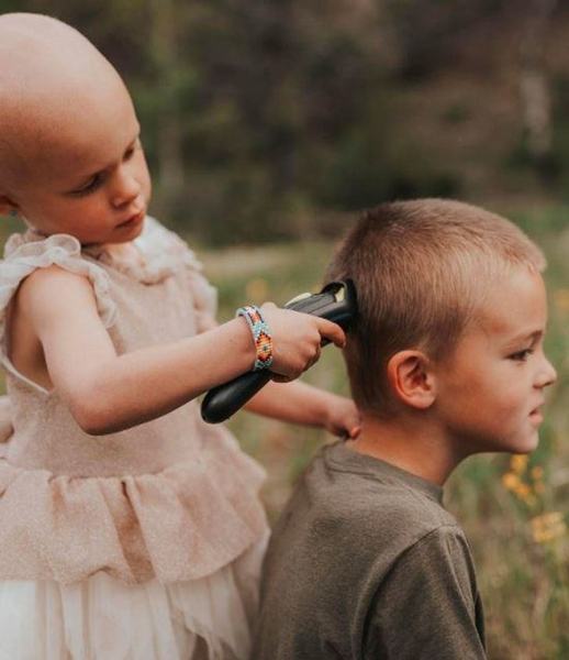 Dragostea de frate este mai puternica decat cancerul