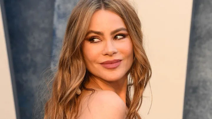 Sofia Vergara, imagine rara cu fiul ei Manolo. Actrita a devenit mama la 19 ani