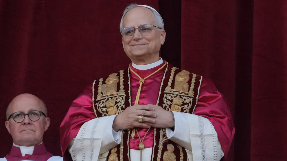 Cine este Robert Francis Prevost, primul papa american din istorie. Primele cuvinte pe care le-a rostit de la balcon