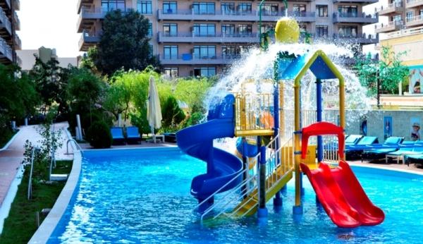 phoenicia-mamaia-piscina-copii