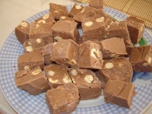 Ciocolata De Casa Cu Alune O Explozie De Arome Copilul Ro