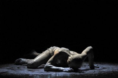 teatrul de gest derevo